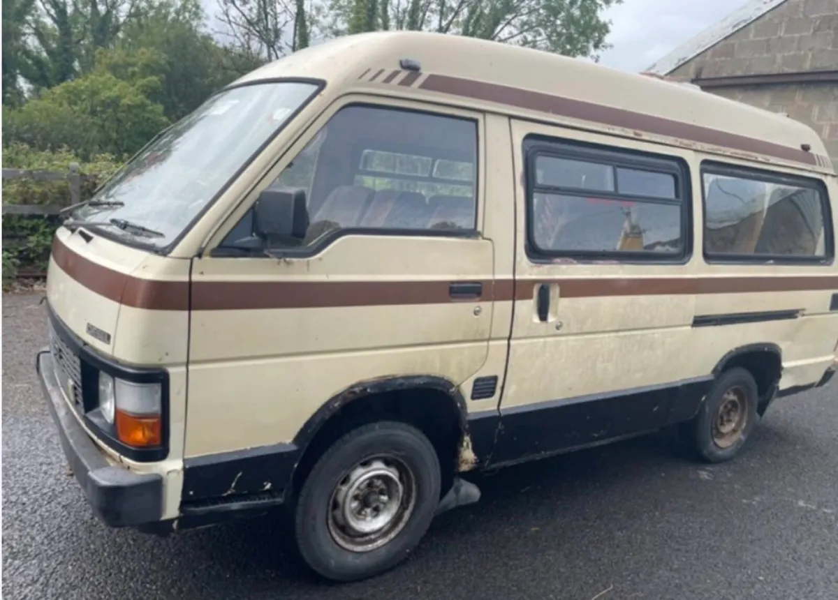 Toyota Hiace 1988 - Image 1