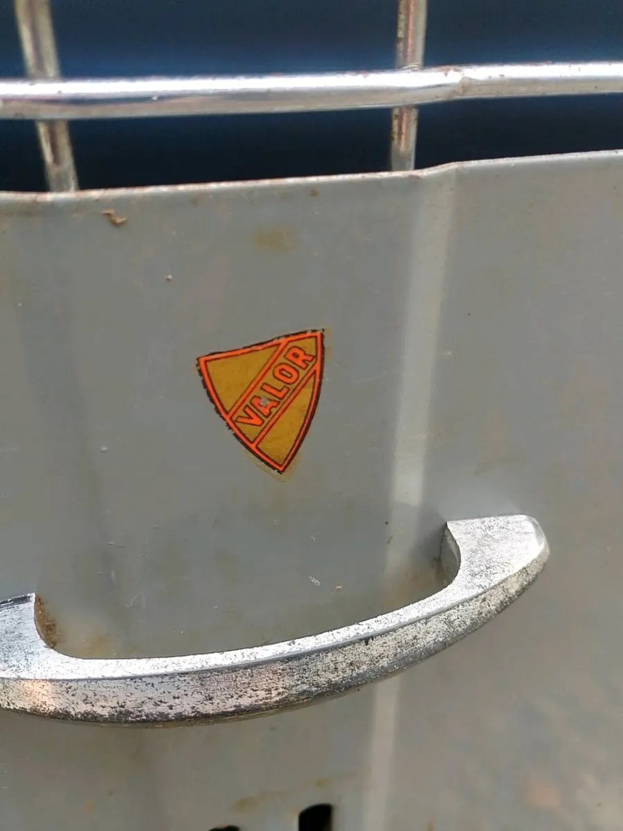 Can post Valor 12E paraffin kerosene heater - Image 3
