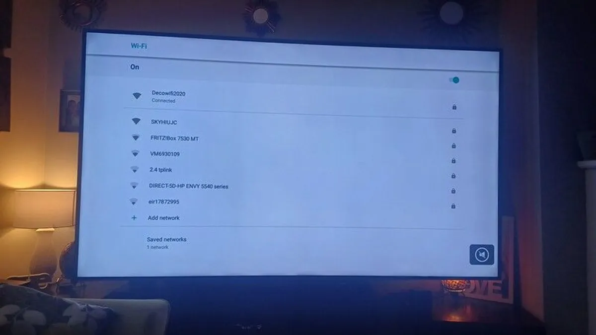Hisense  86 inch 4K UHD digital  signage  display - Image 4