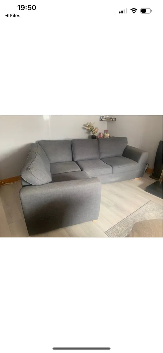 Suite of furniture - Image 2