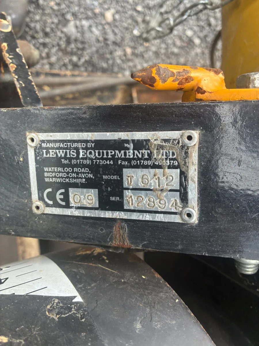 Garden equipment chain trencher - Image 2