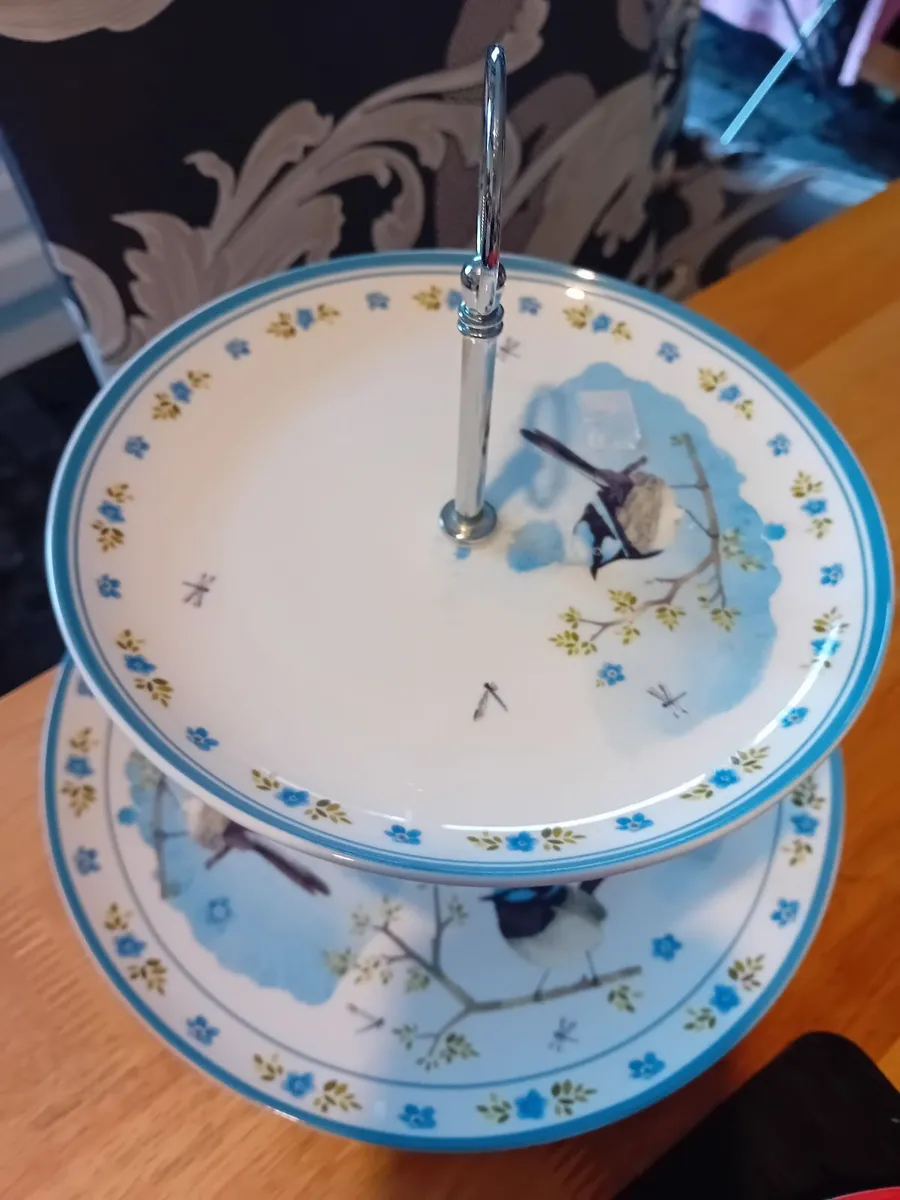 Cake stand - Image 1