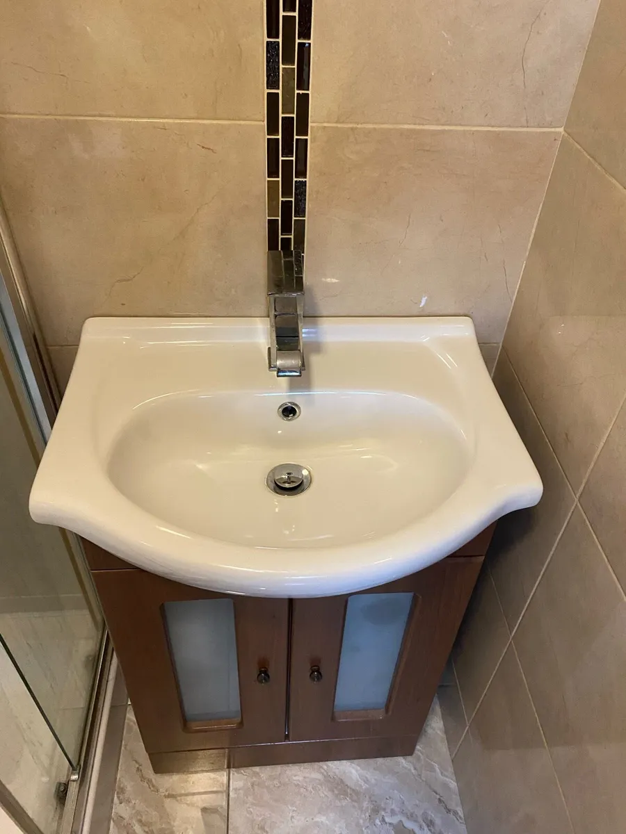 Vanity unit / wash hand basin - Image 1