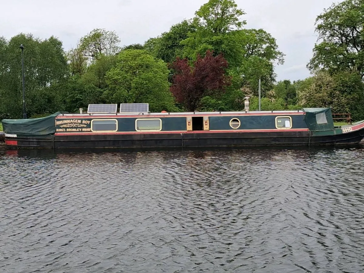 Narrowboat barge - Image 1