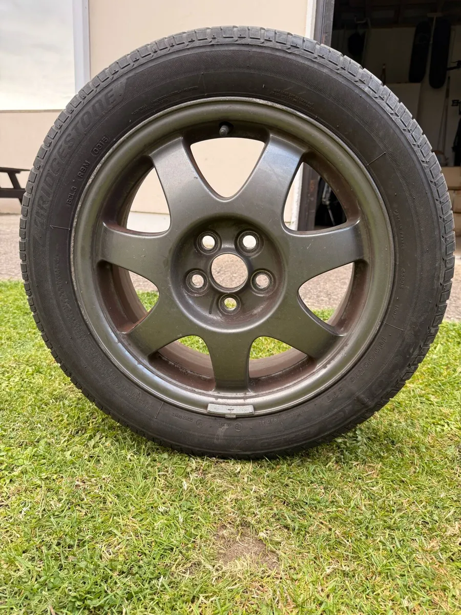 195/55/R16 Toyota Prius - Image 1