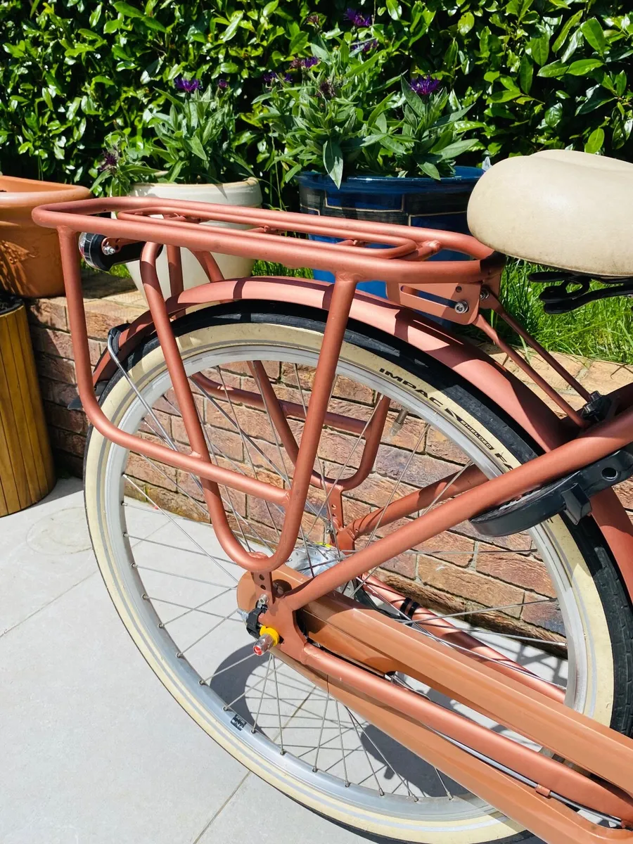 Gazelle Women’s Bike, Good as New - Image 4