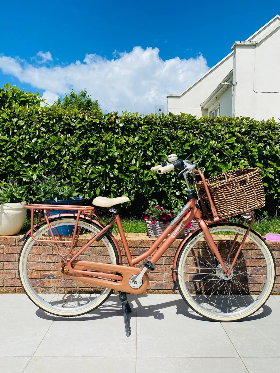 Gazelle Women’s Bike, Good as New - Image 1
