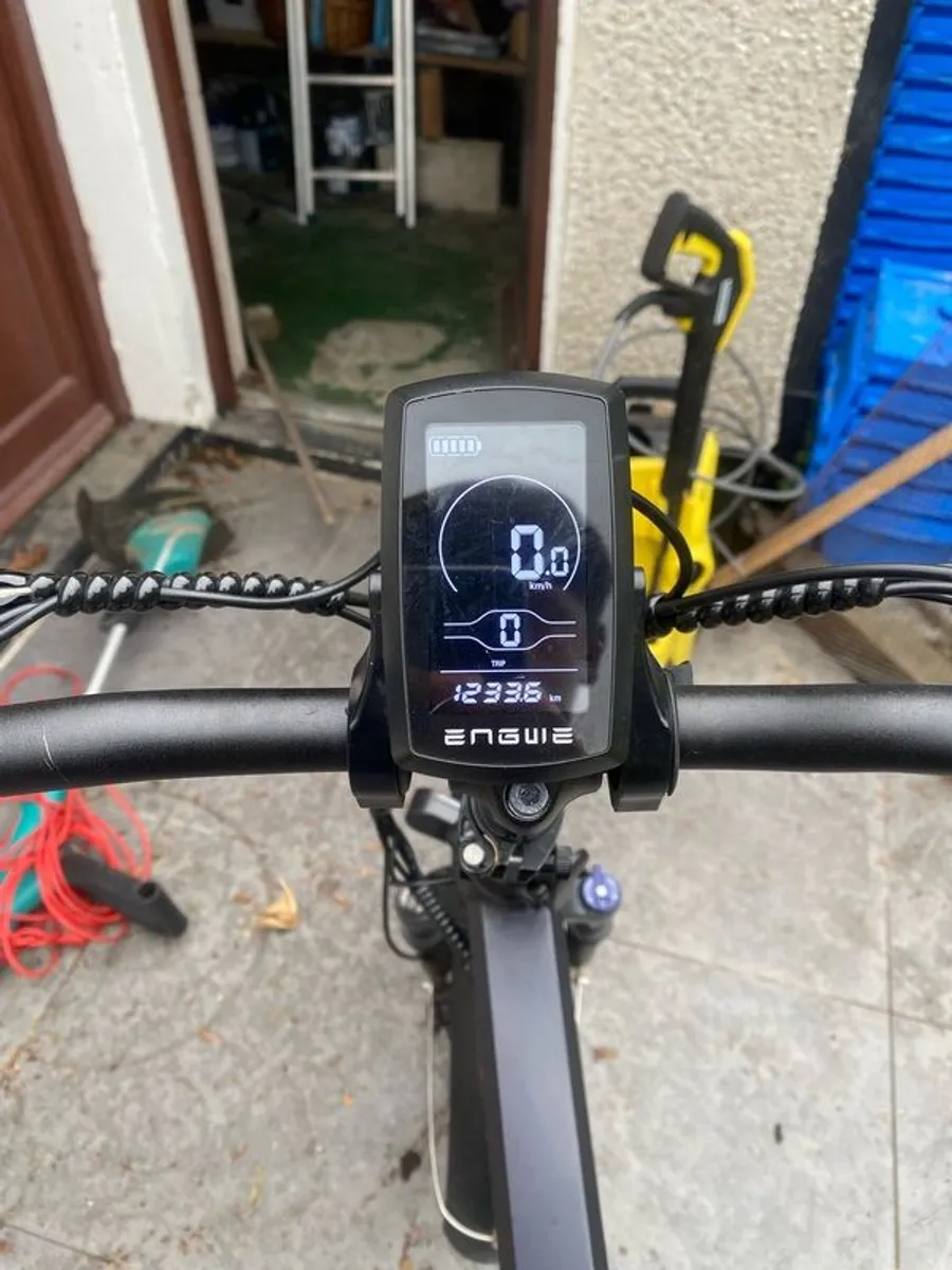 Electric enguie folding bike - Image 2