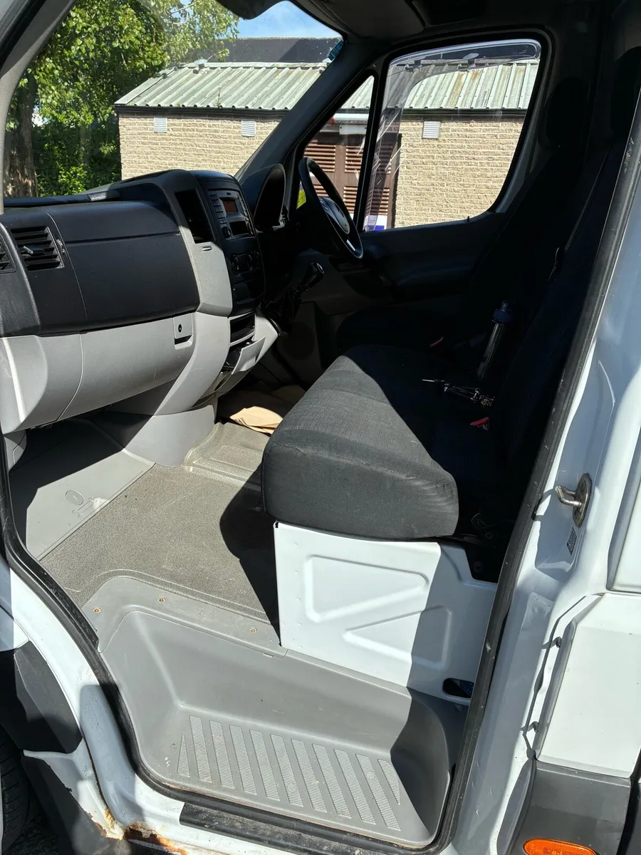 Mercedes Sprinter - Image 2