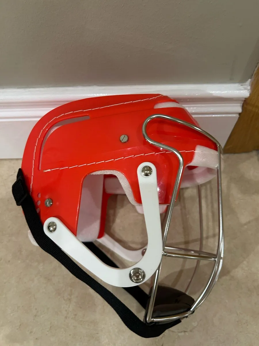 Hurling Helmet Hurley - Image 3