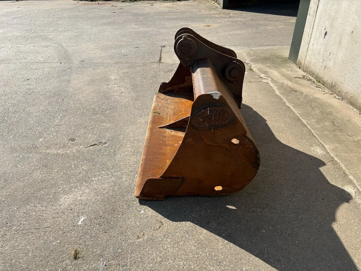 20 tonne buckets - Image 2