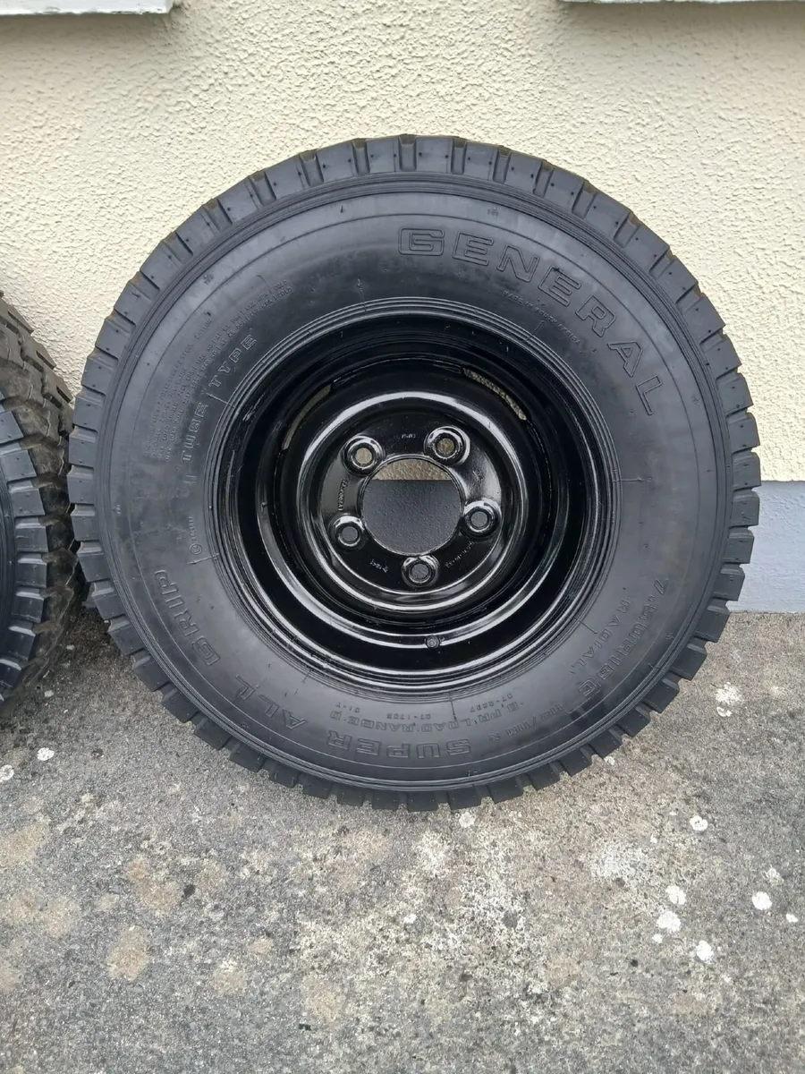 land rover defender wheels x 5 vgc - Image 2