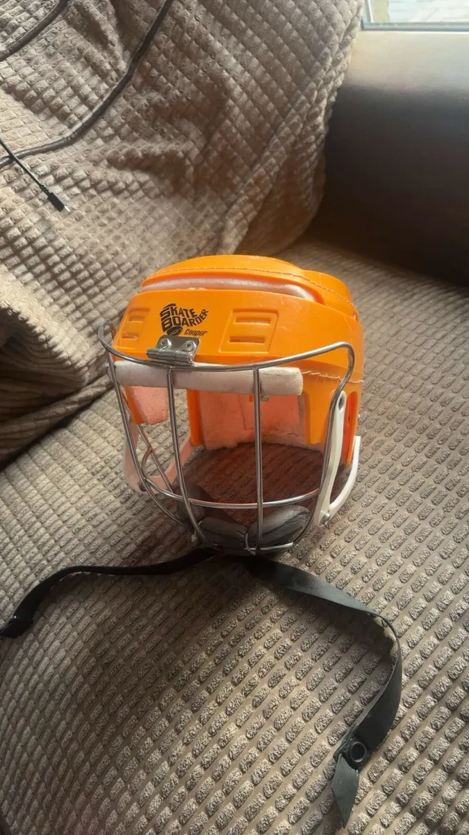 Yellow skateboarder hurling helmet - Image 1