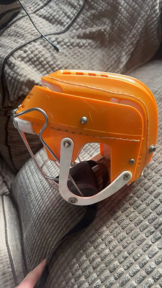 Yellow skateboarder hurling helmet - Image 3
