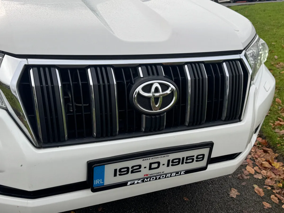 Toyota Land Cruiser 2019 manual  including vat - Image 4