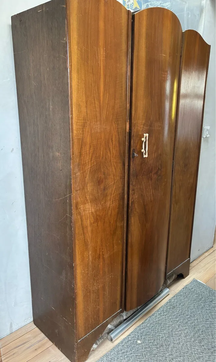Vintage Wardrobe - Image 2
