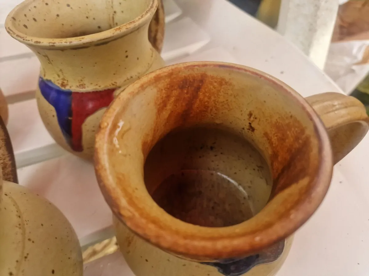 Badger Hill pottery. - Image 3
