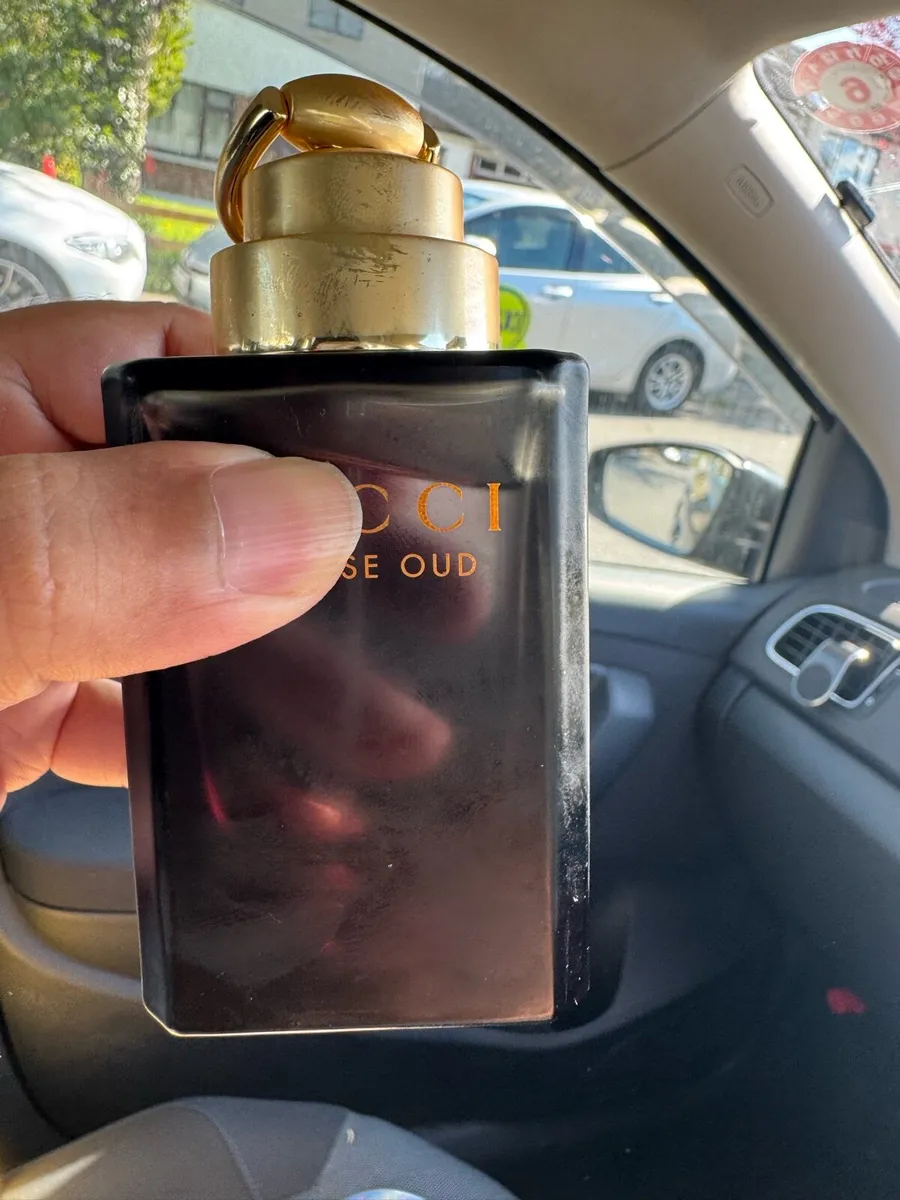 Unwanted  gifts Gucci oud - Image 3