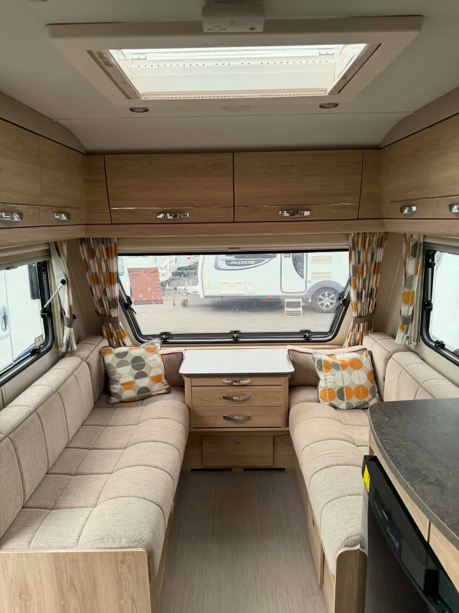 ✨STUNNING 2018 ELDDIS XPLORE 4 BERTH ISLAND BED✨ - Image 3