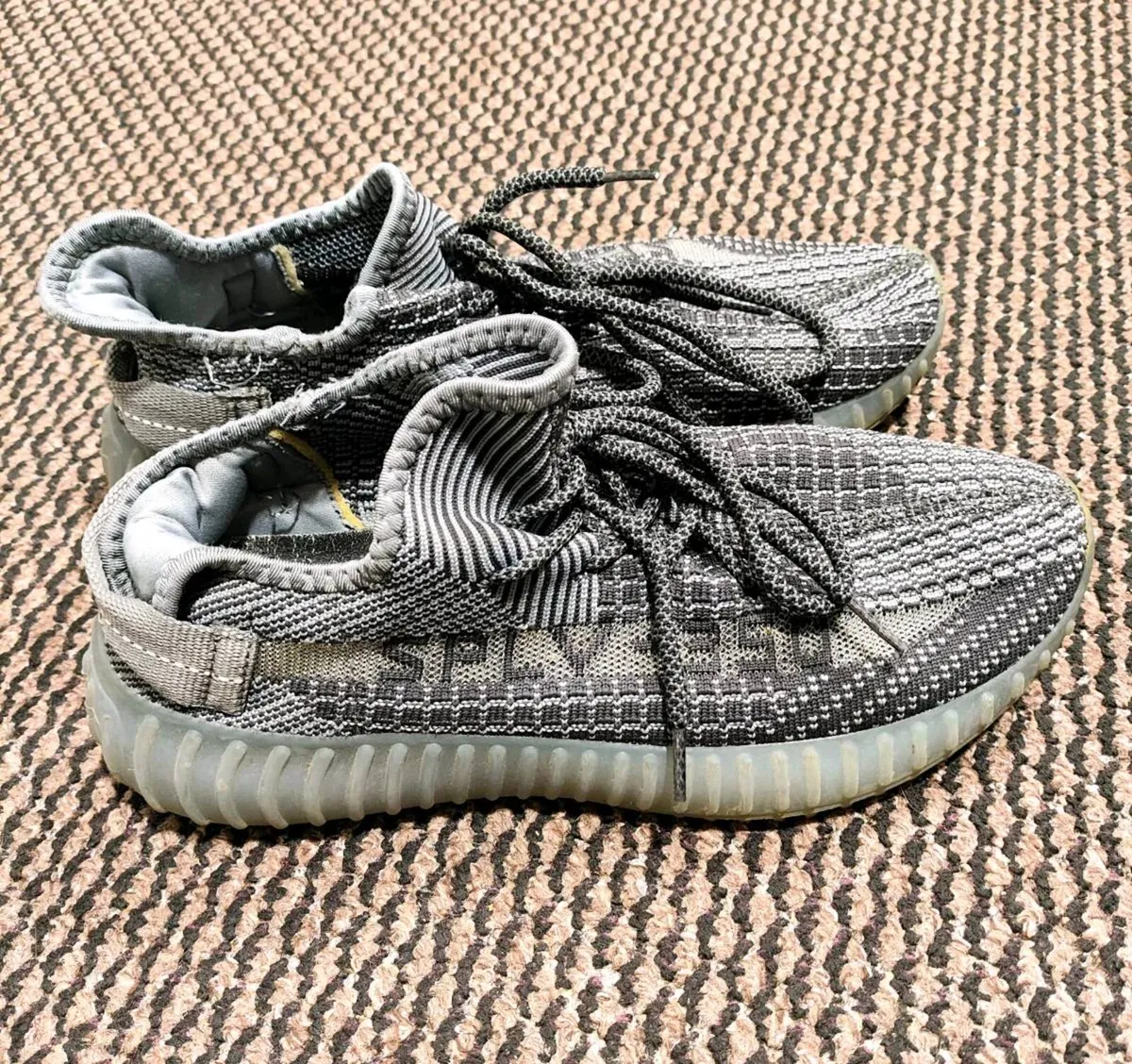 Adidas Yeezy Boost 350 V2 Carbon (Asriel) - Image 2