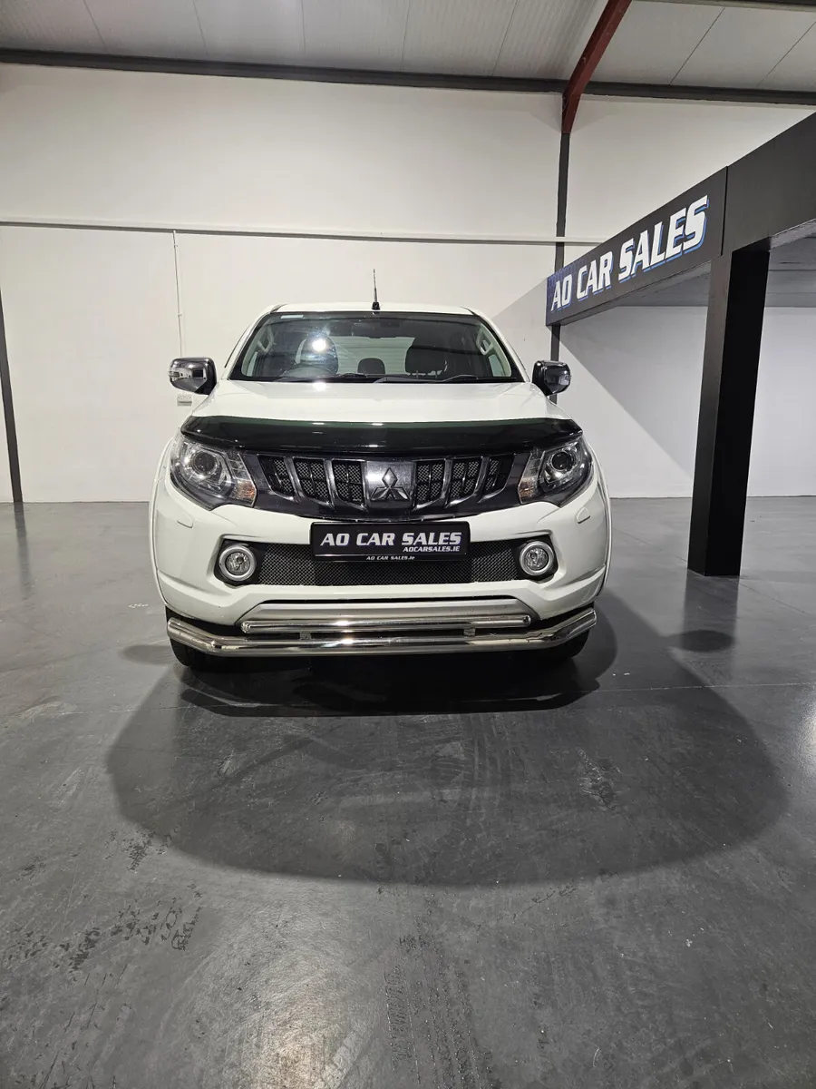 Mitsubishi L200 2019 barbarian 4wd - Image 3