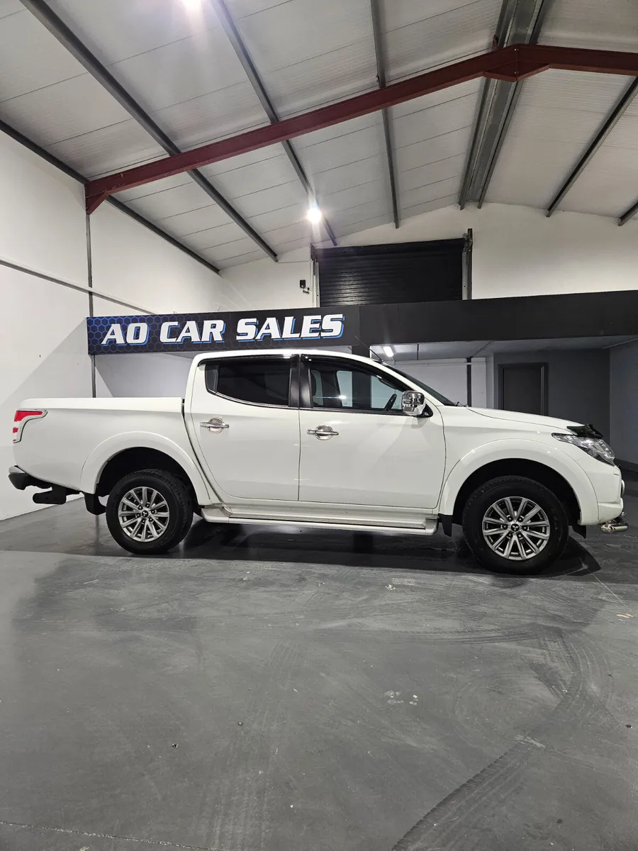 Mitsubishi L200 2019 barbarian 4wd - Image 4
