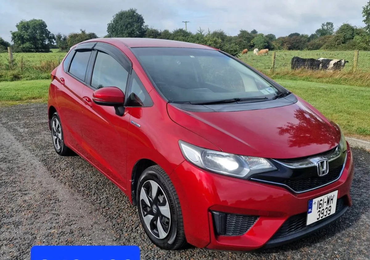 HONDA FIT HYBRID LOW MILEAGE NCT 8/2027 - Image 4