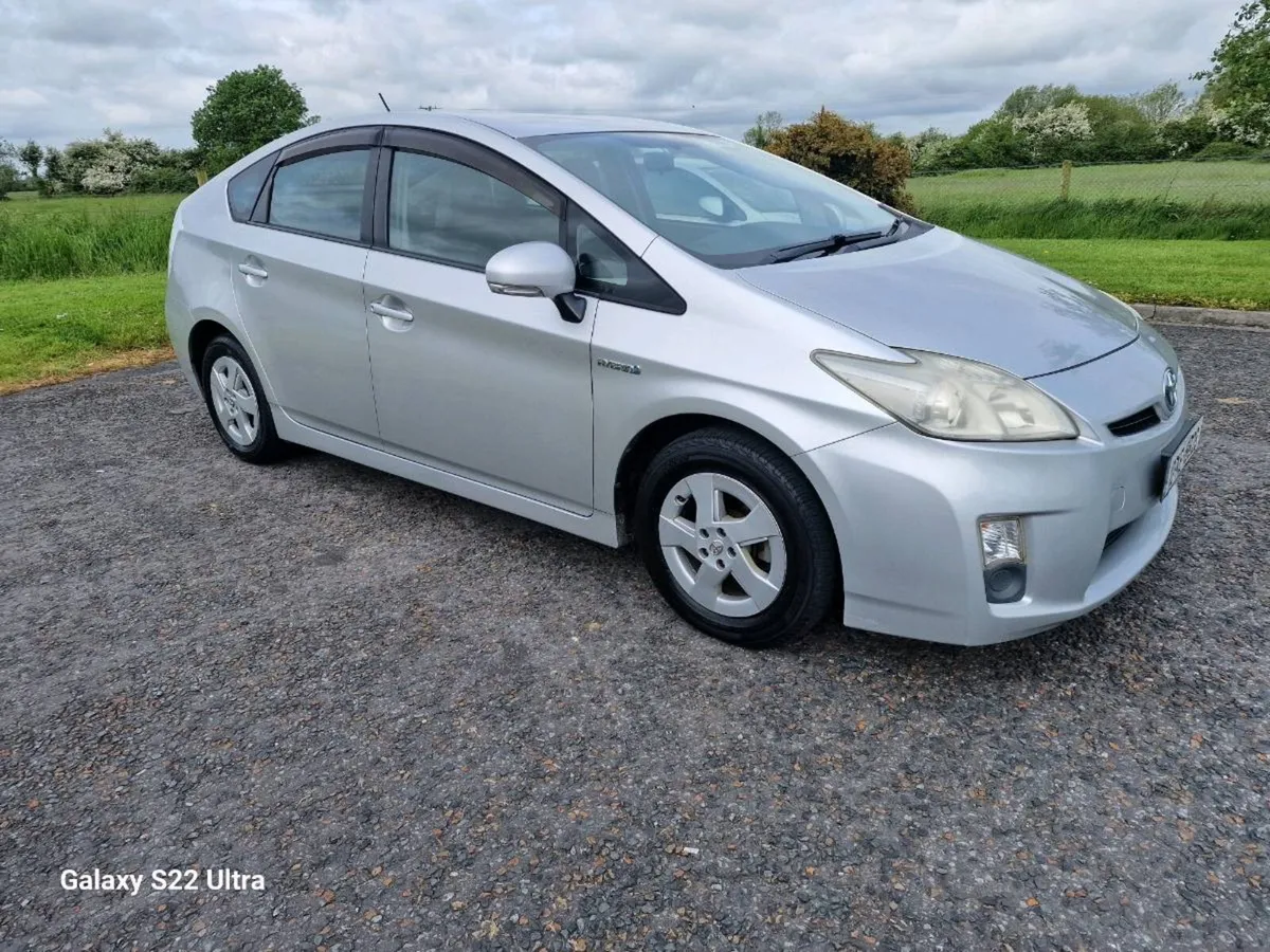 TOYOTA PRIUS LOW MILEAGE NCT 3/2027 - Image 4