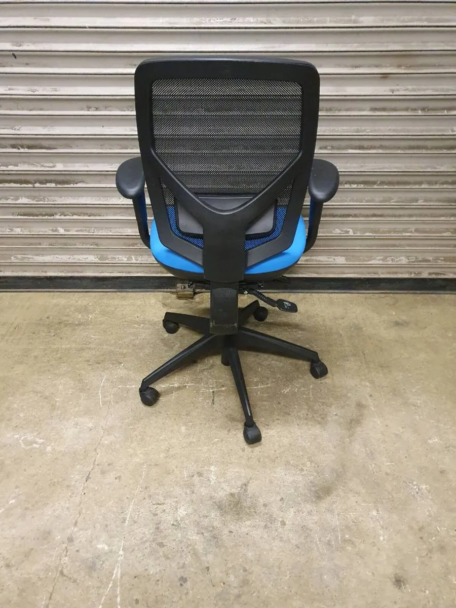 Office chair - Image 2