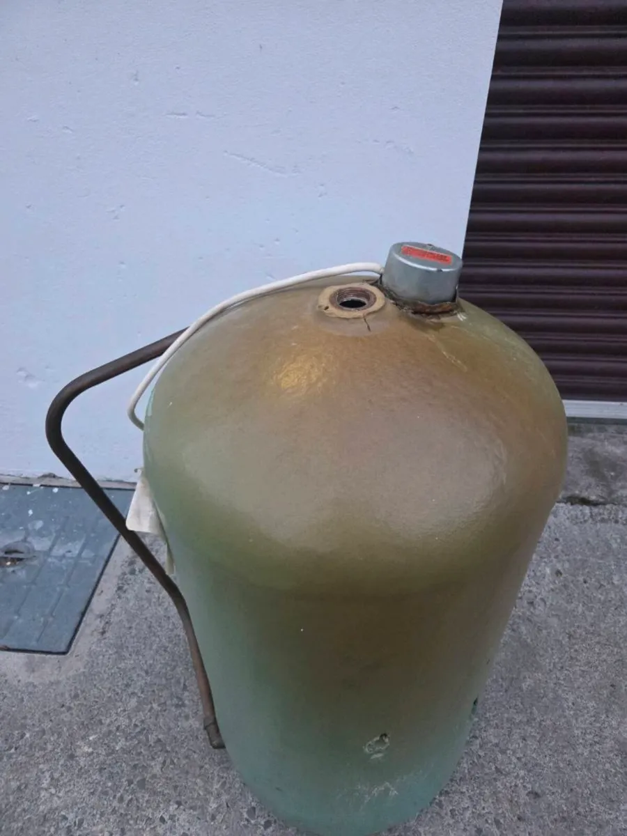 Copper cylinder Hot water tank - Image 3