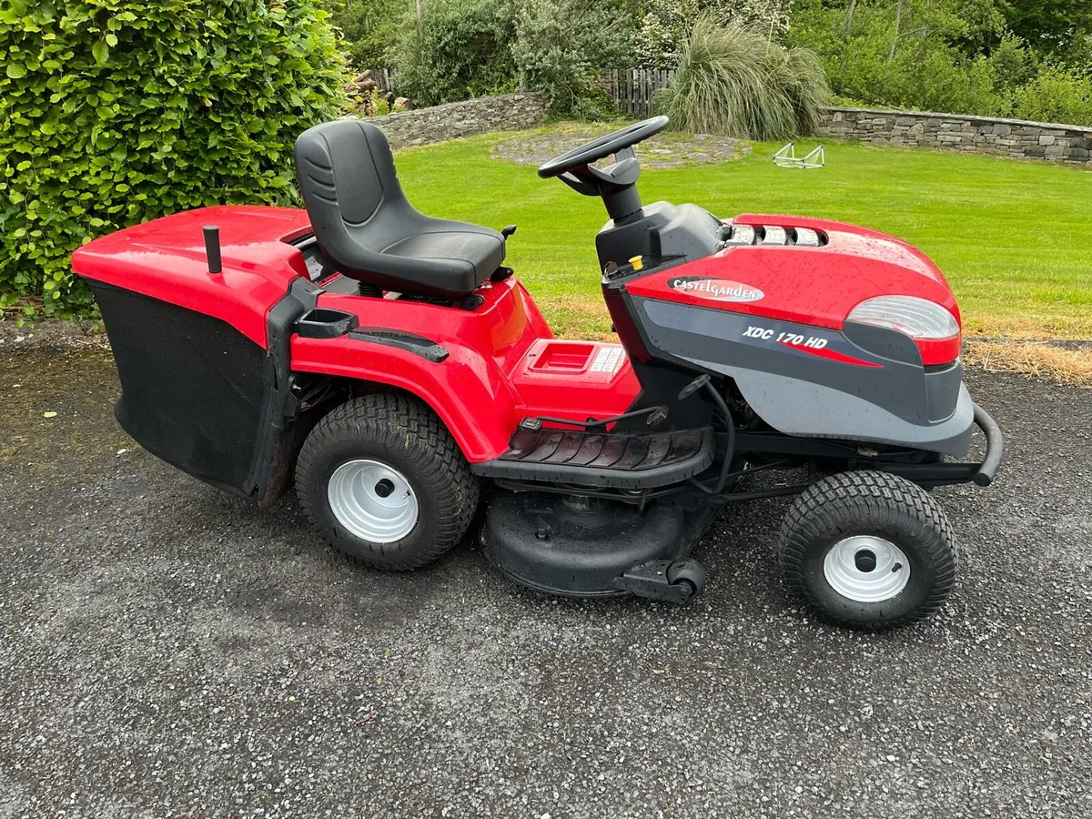 Castlegarden hydro 16/5HP ride on lawnmower - Image 1