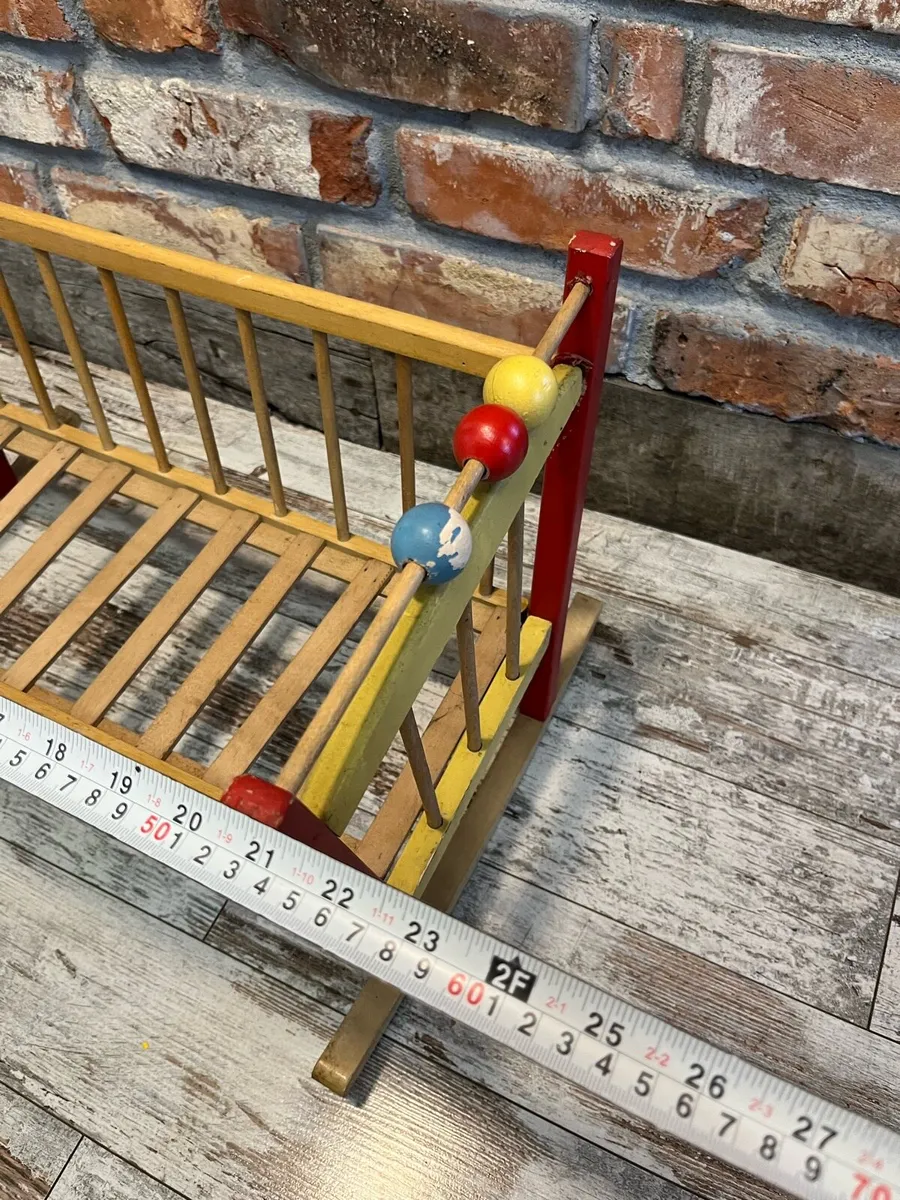 Vintage Cradle for dolls - Image 4