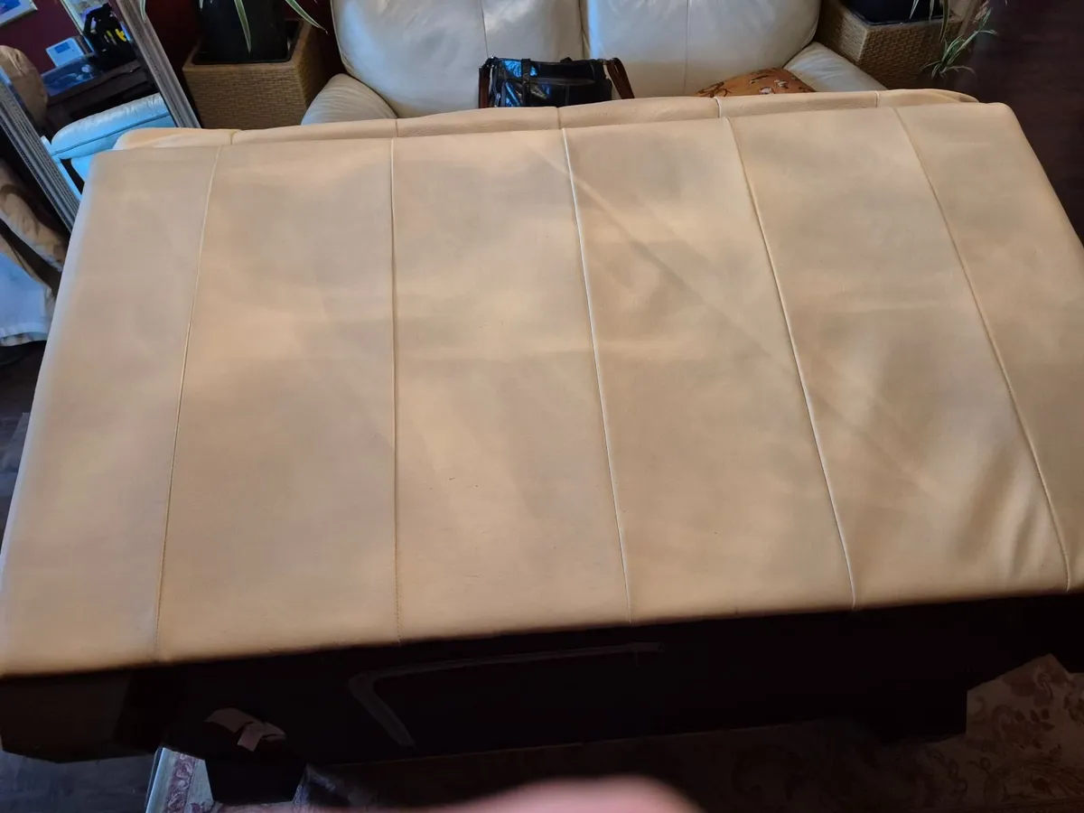 Leather sofas - Image 3