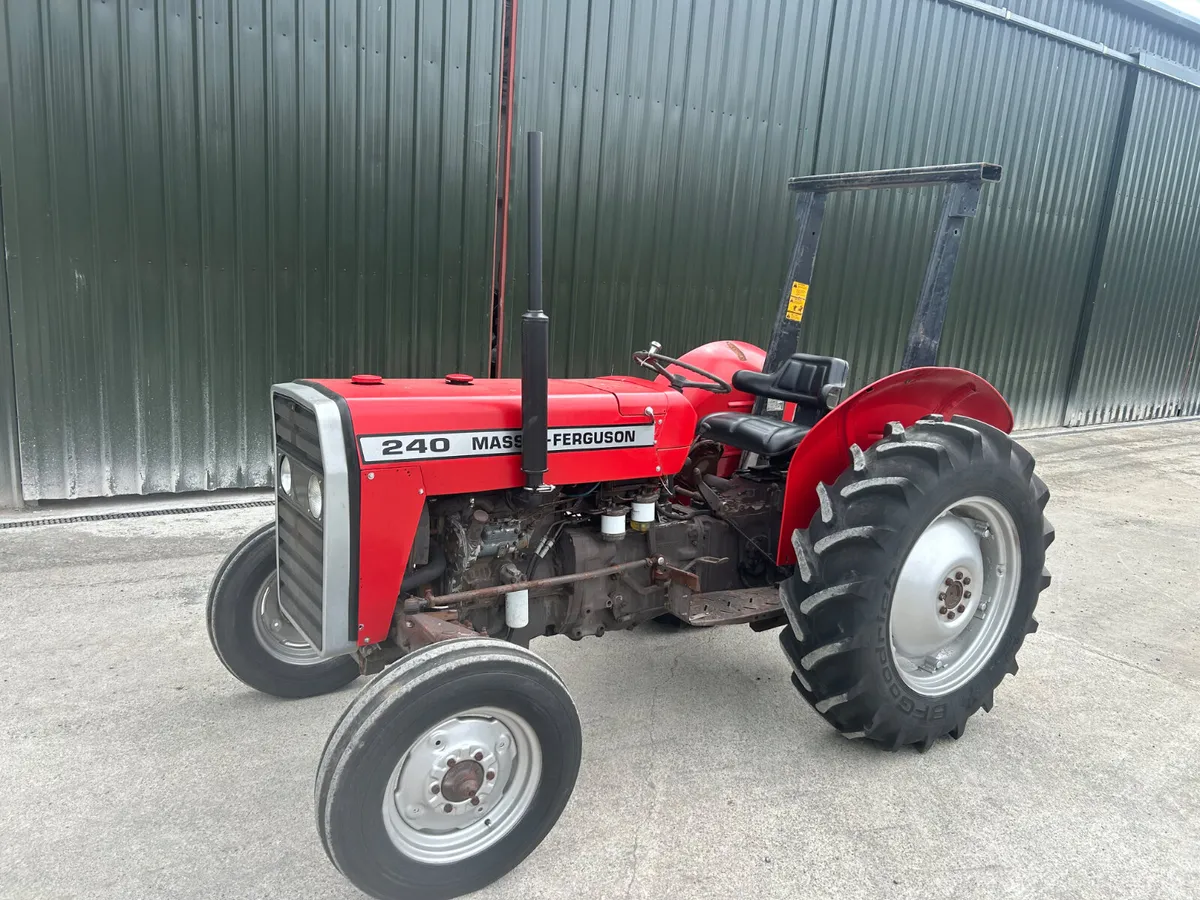 1982 Massey Ferguson 240 - Image 1