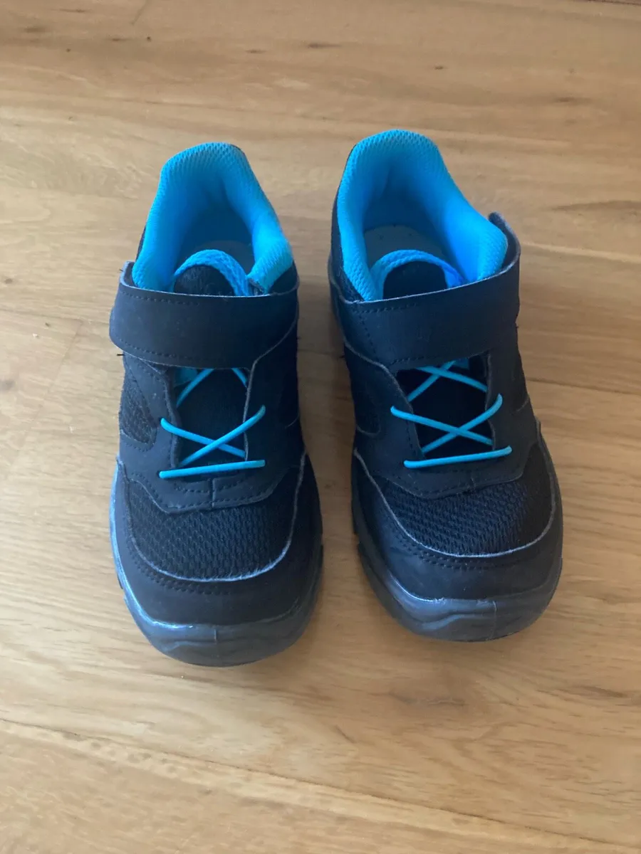 Waterproof hiking shoes 1uk - Image 1