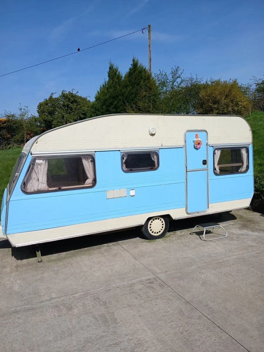 Playhouse/Caravan - Image 1