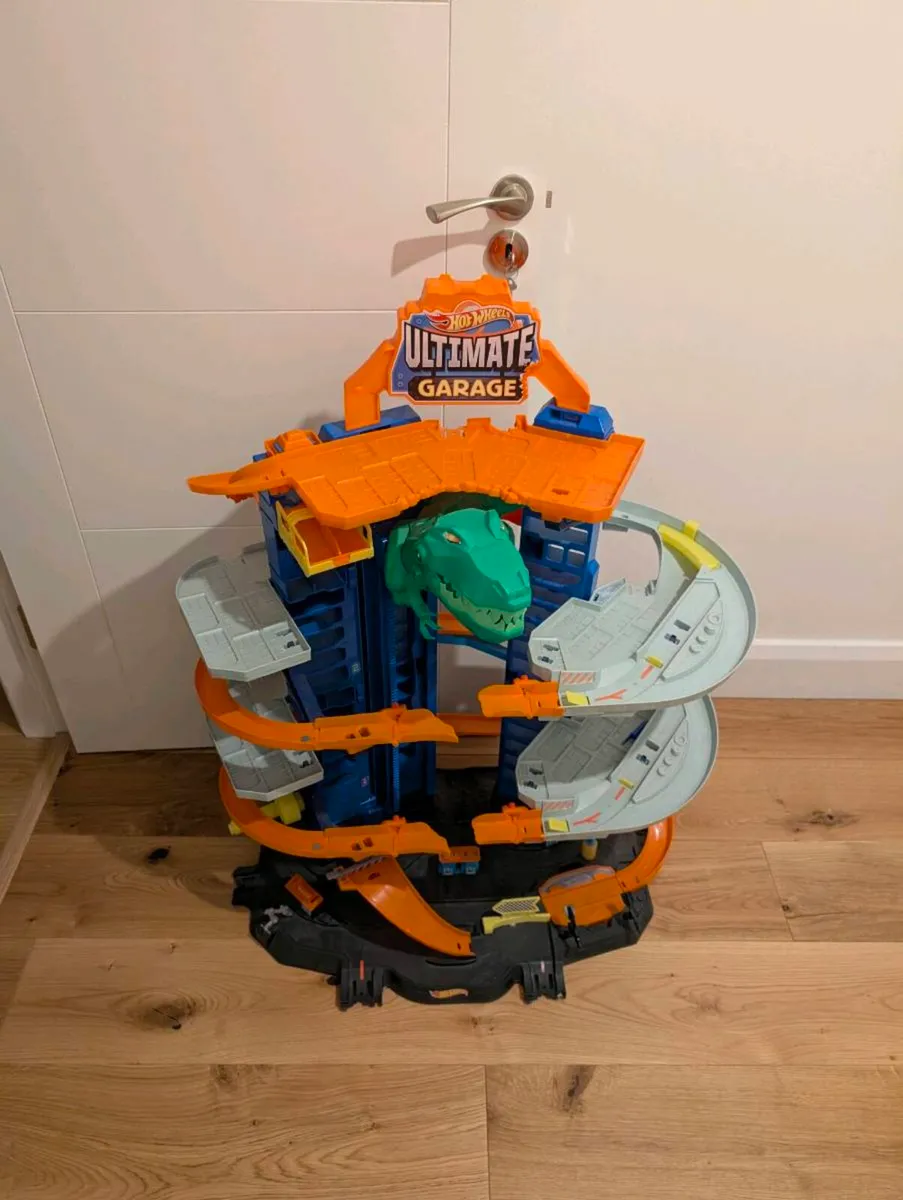 Hot wheels Ultimate Garage - Image 1