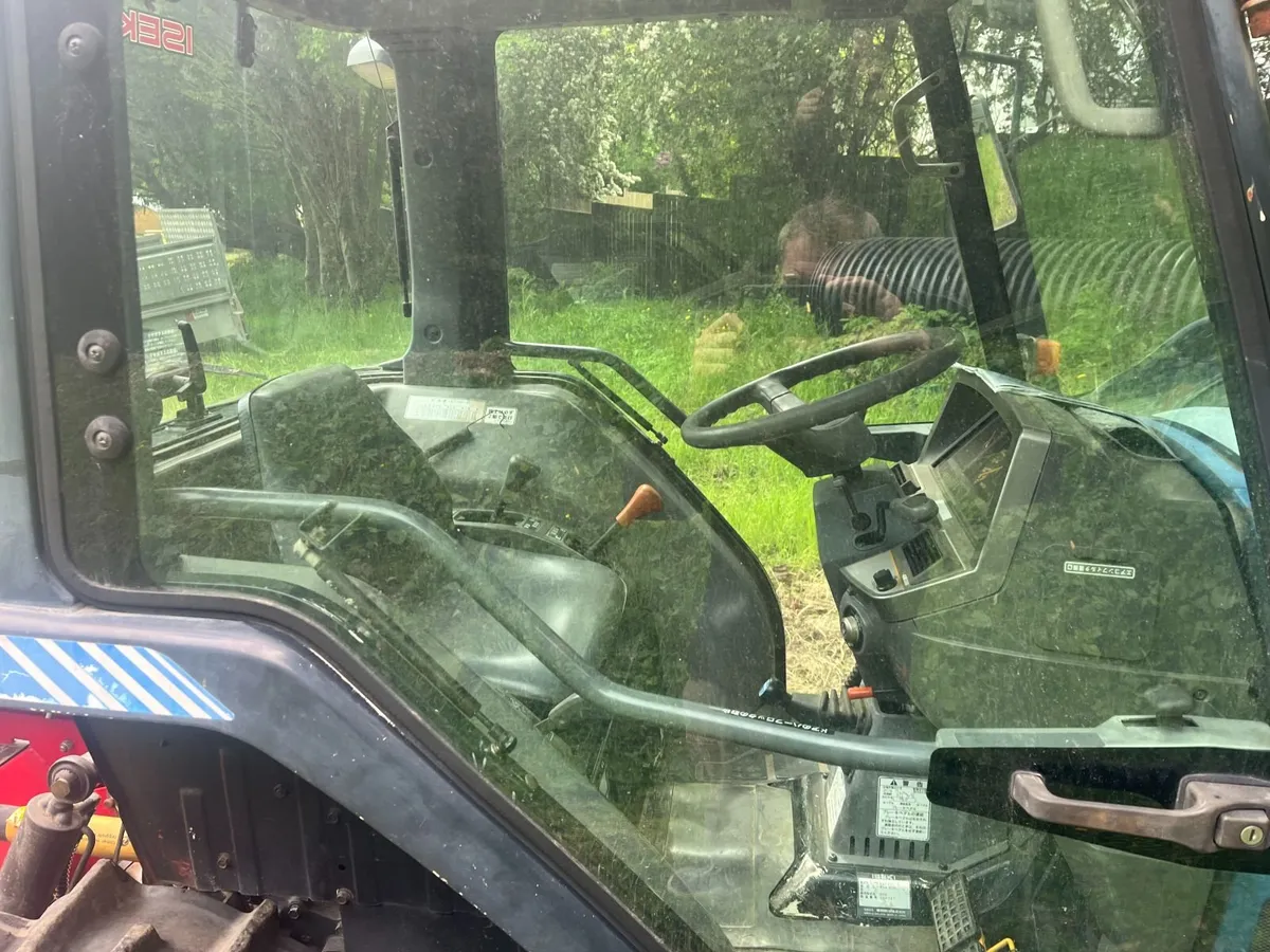 Tractor - Image 4