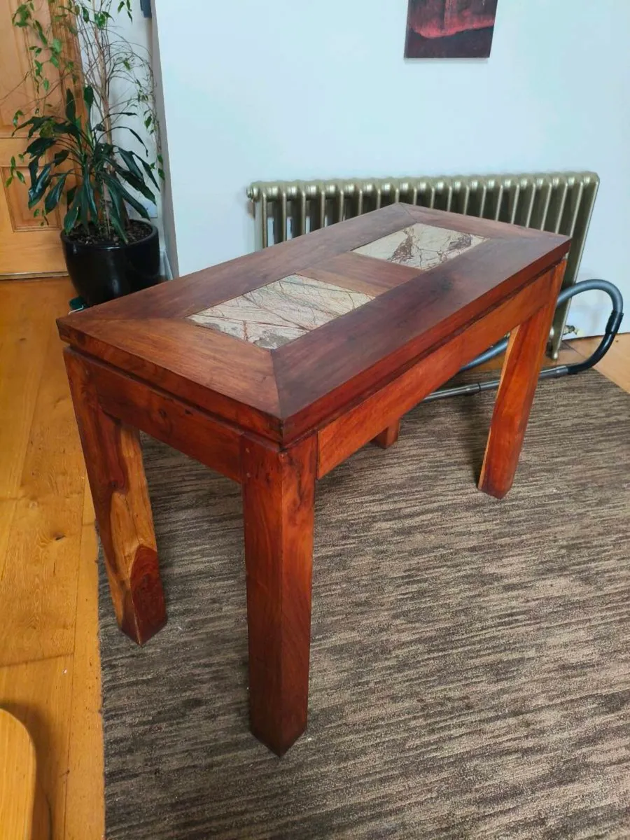 Beautiful solid heavy table, like new 100 euro - Image 2