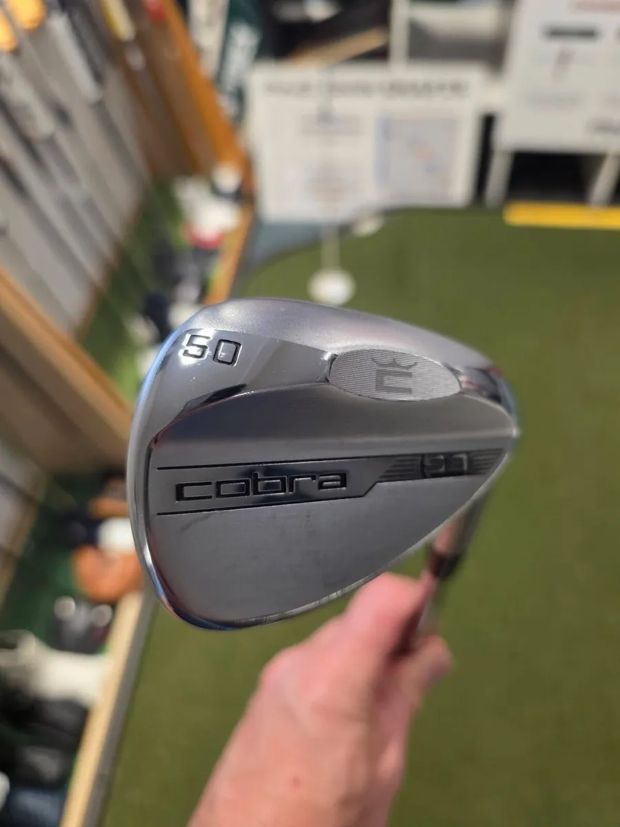 Cobra Snakebite Gap Wedge - Image 2