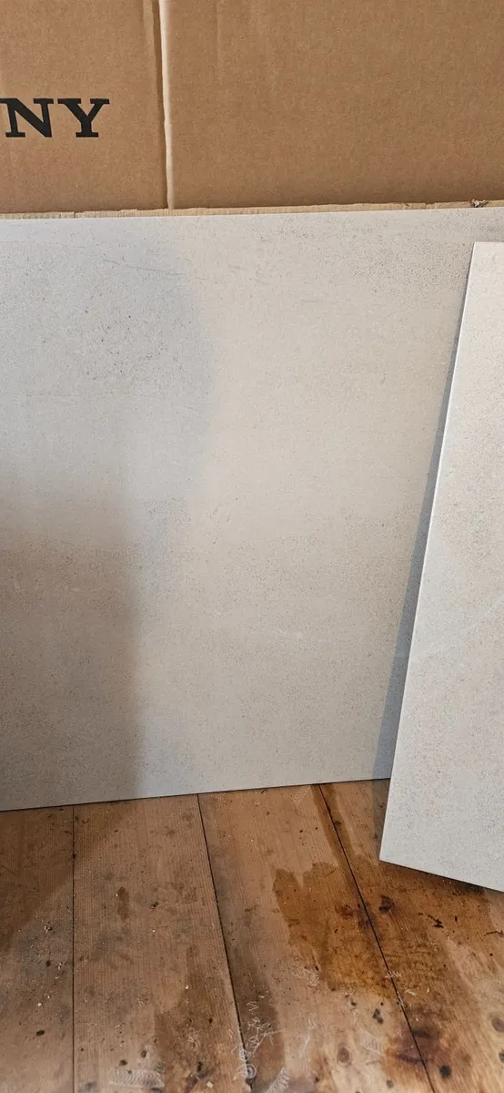 Bathroom tiles - free - Image 1