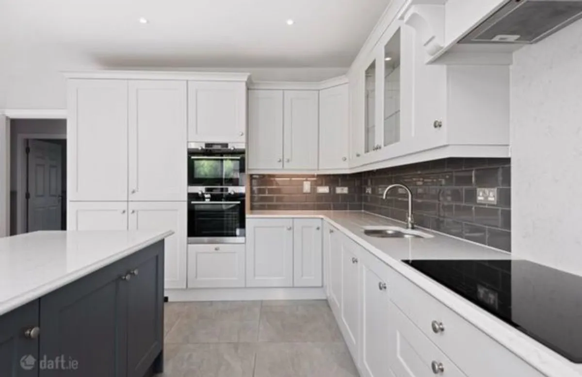 Kitchen - Image 2