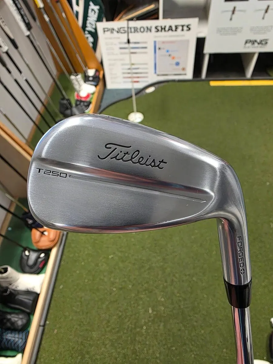 As New Titleist T250 4G Irons - Image 3