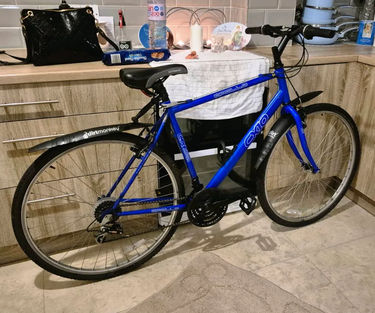 ADULTS HYBRID BIKE 700 WHEELS 29
FRAME 21" / 18 GE - Image 1