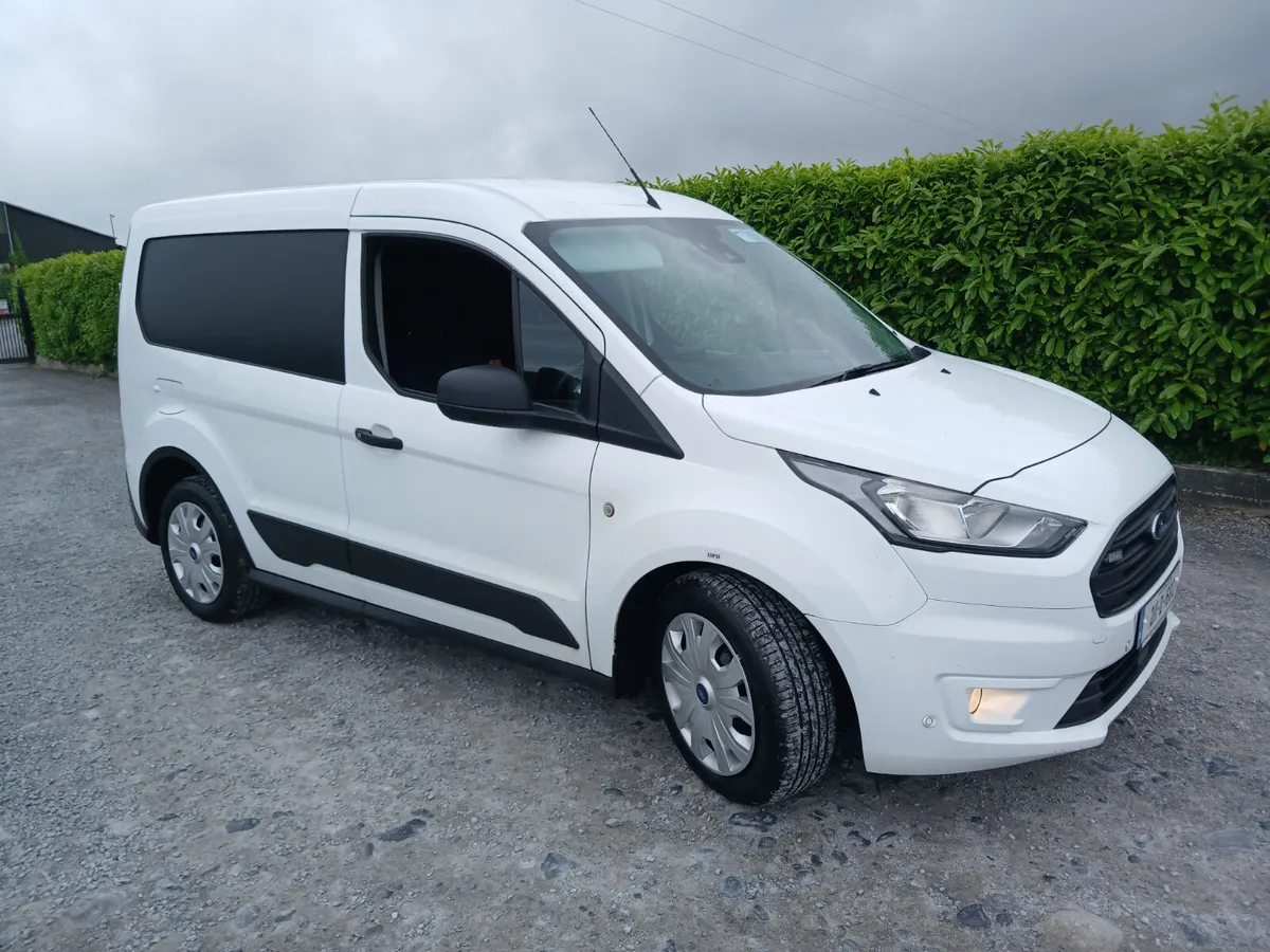 Ford Transit connect 2021 super clean van - Image 2