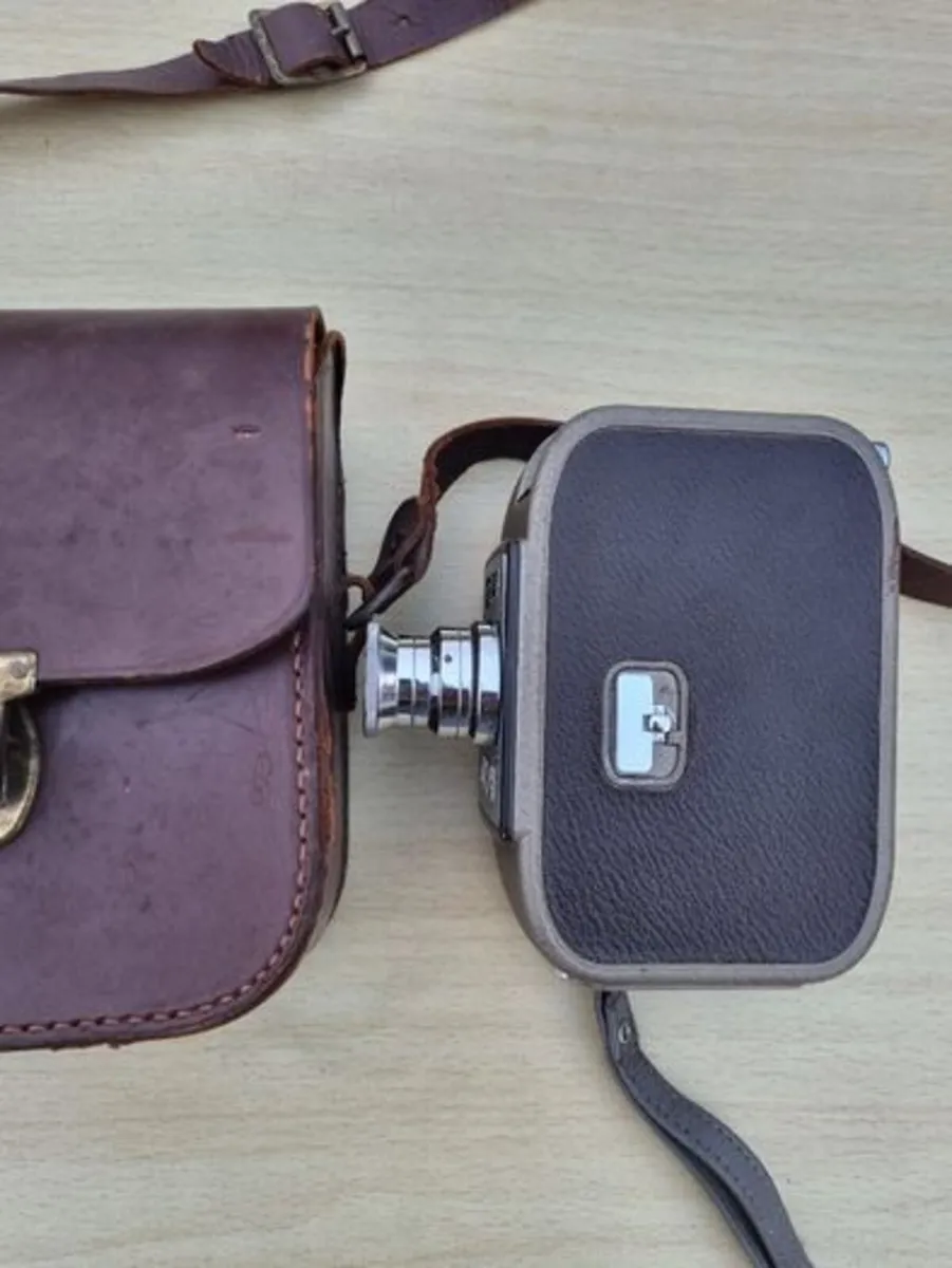 Vintage film camera - Specto 88 Colorshot - Image 2