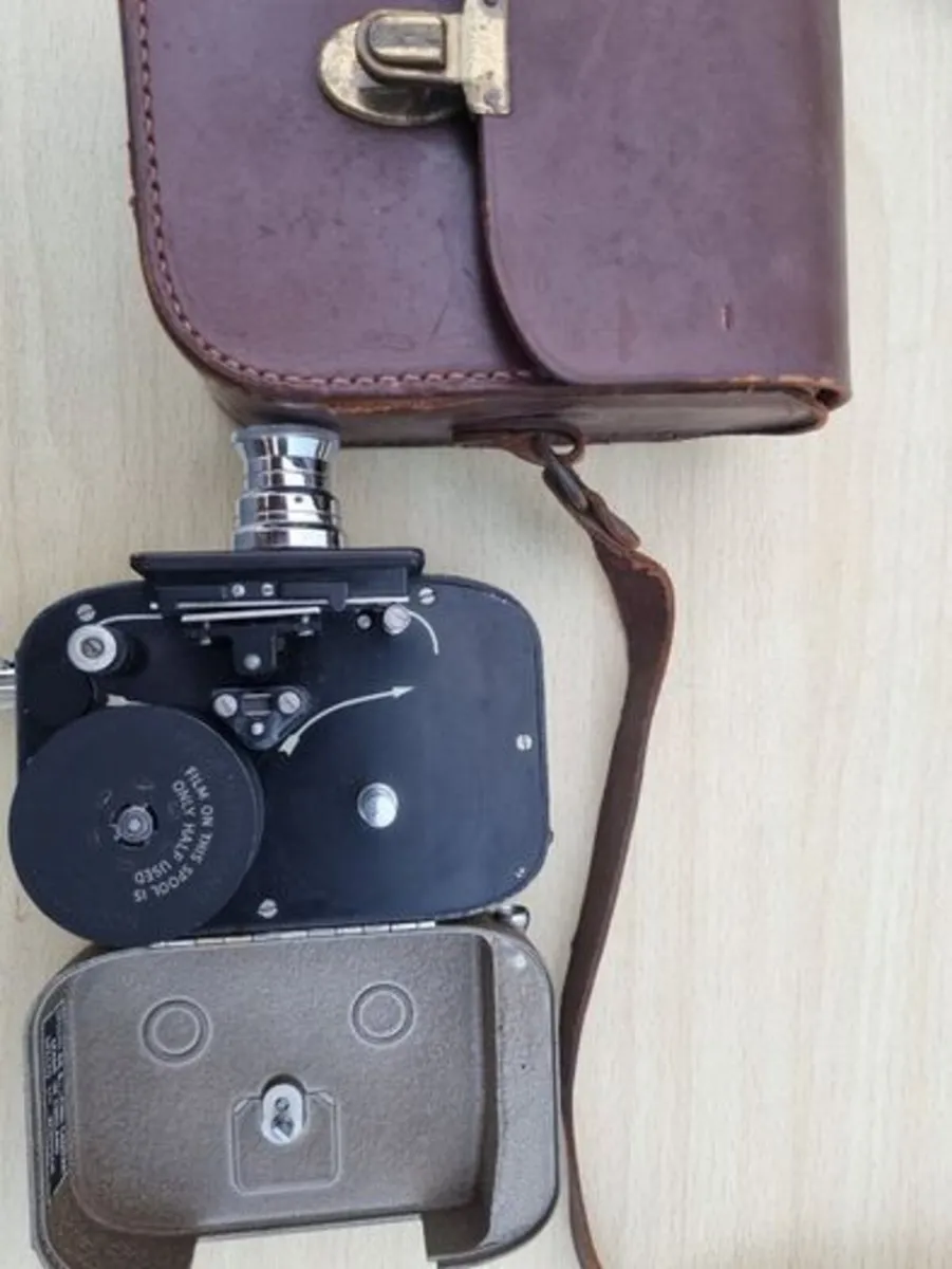 Vintage film camera - Specto 88 Colorshot - Image 4
