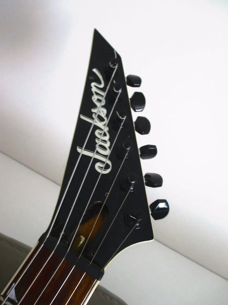Jackson Dinky Dkmg / dkgmt MIJ super strat - Image 2
