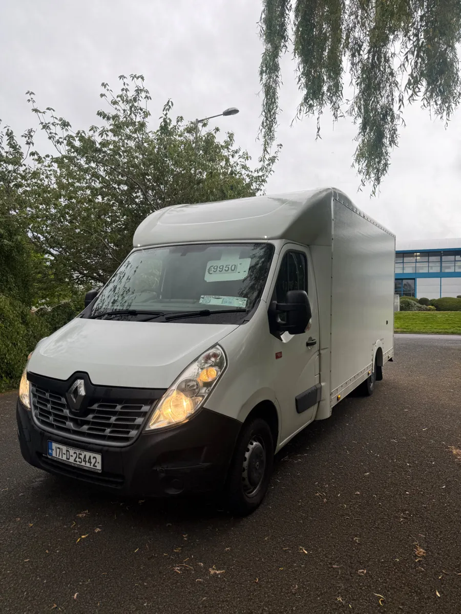 2017 Renault Master low loader Luton - Image 3