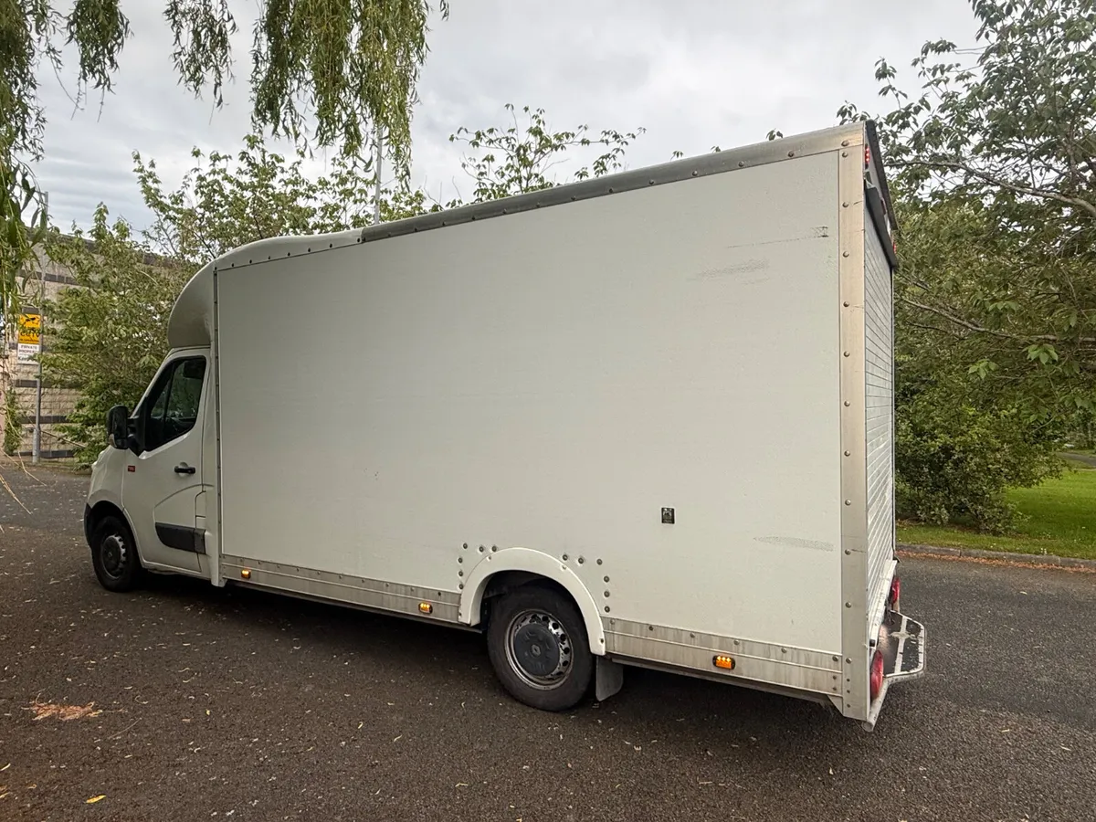 2017 Renault Master low loader Luton - Image 4